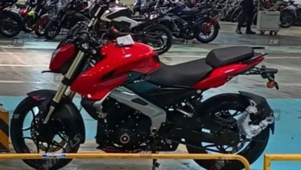 Bajaj Pulsar NS 400: ಬಿಡುಗಡೆಯಾದ ಒಂದೇ ದಿನಕ್ಕೆ ಸಖತ್‌ ಟ್ರೆಂಡ್‌ ಸೃಷ್ಟಿಸಿದ ಪಲ್ಸರ್‌ NS 400-ಏನಿದರ ವಿಶೇಷತೆ?