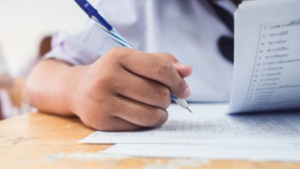 ಓದಲು, ಬರೆಯಲು ಗೊತ್ತಿಲ್ಲ.. ಆದ್ರೂ SSLCಯಲ್ಲಿ 97% ಅಂಕ ಪಡೆದ ಜವಾನ.!-ಹೇಗೆ ಸಾಧ್ಯ?-ಮಾಹಿತಿ