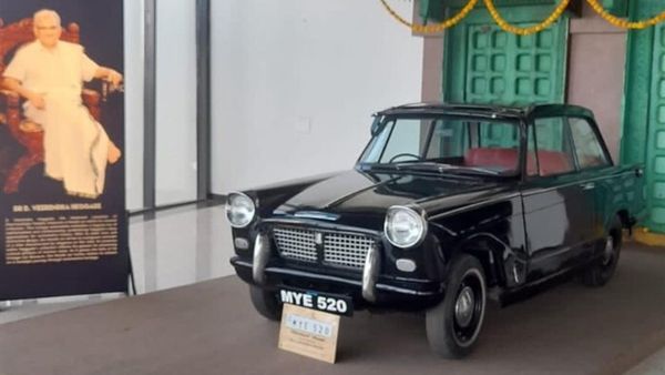 ಶಾಲಾ-ಕಾಲೇಜು ದಿನಗಳಲ್ಲಿ ಧರ್ಮಸ್ಥಳ ಧರ್ಮಾಧಿಕಾರಿ ಬಳಸುತ್ತಿದ್ದ ಐಷಾರಾಮಿ ಕಾರಿನ ಬಗ್ಗೆ ನಿಮಗೆಷ್ಟು ಗೊತ್ತು?