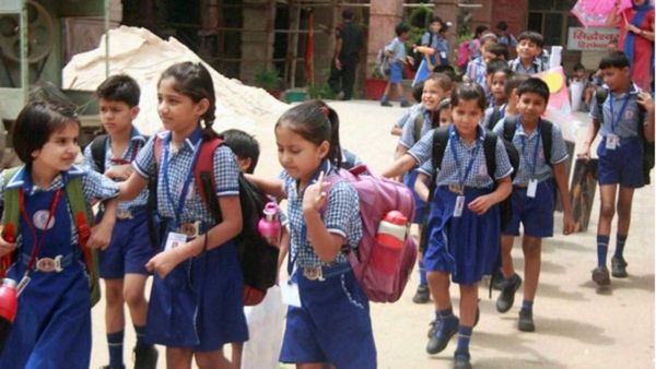 ಸರ್ಕಾರಿ ಶಾಲೆಗಳಲ್ಲಿ ವಿದ್ಯಾರ್ಥಿಗಳ ಸಂಖ್ಯೆ ಹೆಚ್ಚಿಸಲು ಸರ್ಕಾರದ ಕ್ರಮಗಳೇನು?