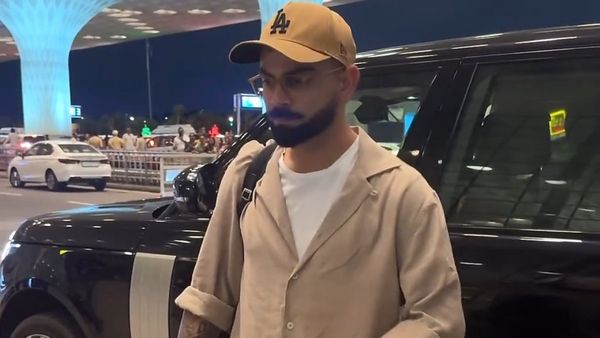  Virat Kohli: ಯುಎಸ್‌ಎಗೆ ಹೊರಟ ವಿರಾಟ್ ಕೊಹ್ಲಿ; ಅಭ್ಯಾಸ ಪಂದ್ಯ ಆಡೋದು ಅನುಮಾನ!