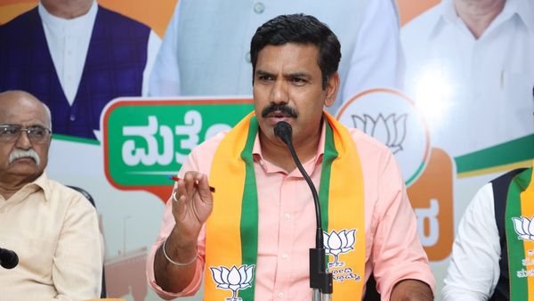 ಕಾಂಗ್ರೆಸ್‌ ಸರ್ಕಾರ ಕೂಡಲೇ ರಾಜಿನಾಮೆ ಕೊಟ್ಟು ಮನೆಗೆ ತೆರಳಲಿ: ವಿಜಯೇಂದ್ರ ದಿಢೀರ್‌ ಆಗ್ರಹವೇಕೆ?