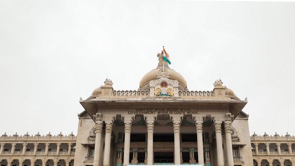 ಬ್ಯಾಕ್‌ಲಾಗ್ ಹುದ್ದೆಗಳ ಭರ್ತಿ: ಹಿಂಬರಹದ ಮೂಲಕ ಸರ್ಕಾರದ ಸ್ಪಷ್ಟನೆ 