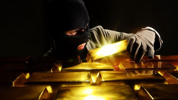 Bengaluru Crime News: ಅಜ್ಜಿಗೆ ಬುದ್ಧಿ ಕಲಿಸಲು ಮನೆಯಲ್ಲೇ ಚಿನ್ನ ಕದ್ದ ಮಕ್ಕಳು!