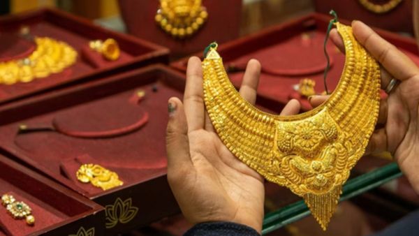 June 16 Gold Price: ಚಿನ್ನ-ಬೆಳ್ಳಿ ದರದಲ್ಲಿ ಮತ್ತಷ್ಟು ಇಳಿಕೆ, ಇಂದಿನ ಬೆಲೆ ವಿವರ ತಿಳಿಯಿರಿ