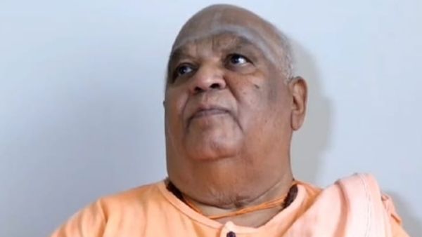 Kodi Mutt Swamiji: ಪಂಚಭೂತಗಳಿಂದಲೇ ಗಂಡಾಂತರ, 3 ಪ್ರಧಾನಿಗಳ ಸಾವು: ಕೋಡಿಮಠ ಶ್ರೀಗಳಿಂದ ಸ್ಪೋಟಕ ಭವಿಷ್ಯ