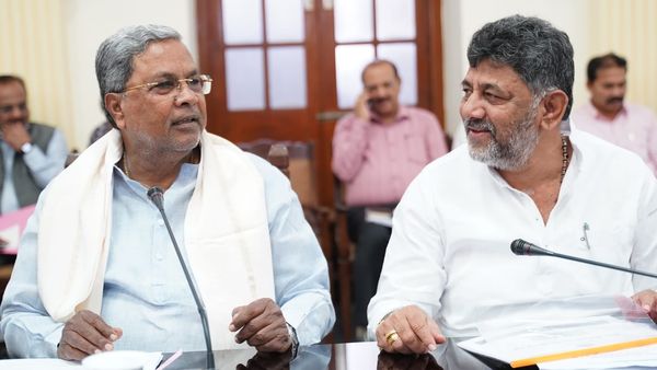 17 ವಿಧಾನ ಪರಿಷತ್ ಸ್ಥಾನದ ಚುನಾವಣೆ: ಕಾಂಗ್ರೆಸ್‌ ಮೇಲುಗೈ