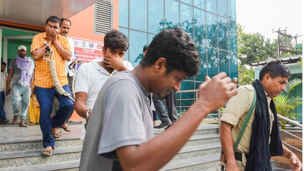 ನೀಟ್ ಪ್ರಶ್ನೆ ಪತ್ರಿಕೆ ಸೋರಿಕೆ ಹಿಂದೆ 'ಸಾಲ್ವರ್ ಗ್ಯಾಂಗ್'!