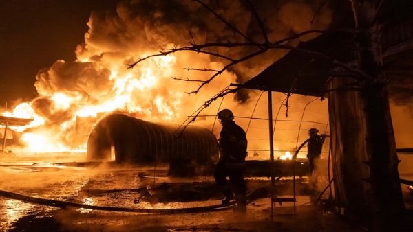 ಉಕ್ರೇನ್ ತೈಲ ಸಂಗ್ರಹ ಘಟಕಗಳನ್ನು ನಾಶ ಮಾಡಿದ ರಷ್ಯಾ ಸೇನೆ?