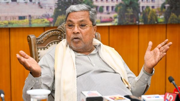 Siddaramaiah: ಸಿಕ್ಕಾಪಟ್ಟೆ ಸೇದುತ್ತಿದ್ದ ಸಿಗರೇಟು ಯಾಕೆ ಬಿಟ್ಟೆ ಅಂದ್ರೆ..?: ಸಿದ್ದರಾಮಯ್ಯ