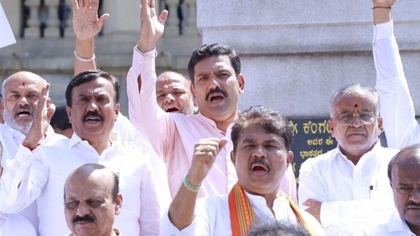 ಡೀಸೆಲ್- ಪೆಟ್ರೋಲ್ ದರ ಏರಿಕೆ; ಇಂದು 224 ಕ್ಷೇತ್ರಗಳಲ್ಲಿ ರಸ್ತೆತಡೆ