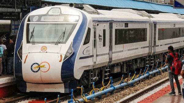 Vande Bharat Train: ಜೂನ್‌ 20ರಿಂದ ಬೆಂಗಳೂರಿಗೆ ಮತ್ತೊಂದು ವಂದೇ ಭಾರತ್ ರೈಲು