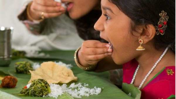 Vastu Food Rules: ತಟ್ಟೆಯಲ್ಲಿ ಕೈ ತೊಳೆಯುವುದು ದಾರಿದ್ರ್ಯನಾ? ವಾಸ್ತು ಶಾಸ್ತ್ರದ ಆಹಾರ ನಿಯಮಗಳು ಇಲ್ಲಿದೆ