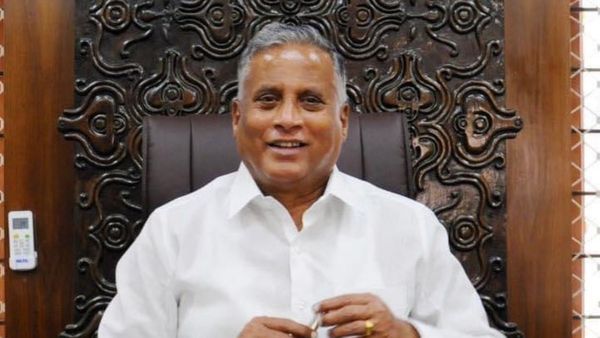 V Somanna: ಹೊರಗಿನಿಂದ ಬಂದು ತುಮಕೂರಿನ ಚುಕ್ಕಾಣಿ ಹಿಡಿದ್ರಾ ವಿ. ಸೋಮಣ್ಣ!?