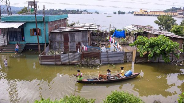 Assam floods: ಅಸ್ಸಾಂ ಪ್ರವಾಹಕ್ಕೆ 52 ಮಂದಿ ಬಲಿ, ನಿರಾಶ್ರಿತರಾದ 24 ಲಕ್ಷಕ್ಕೂ ಹೆಚ್ಚು ಜನ!