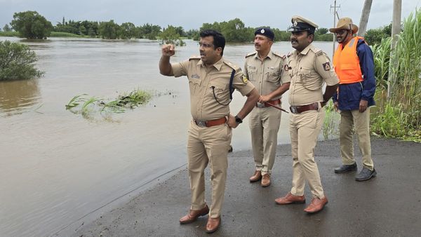 ಗಡಿ ಜಿಲ್ಲೆಯಲ್ಲಿ ಧಾರಾಕಾರ ಮಳೆ: 22 ಸೇತುವೆ ಮುಳುಗಡೆ, 44 ಗ್ರಾಮಗಳ ಸಂಪರ್ಕ ಕಡಿತ
