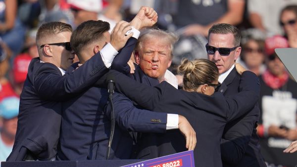 Donald Trump: ದಾಳಿಯ ನಂತರ ಡೊನಾಲ್ಡ್ ಟ್ರಂಪ್ ತನ್ನ ಮುಷ್ಟಿಯನ್ನು ತೋರಿಸಿದ್ದು ಏಕೆ?