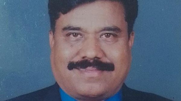 ರಾಜ್ಯ ಮಟ್ಟದ ಕಾಯಕ ಯೋಗಿ ಪ್ರಶಸ್ತಿಗೆ ಭಾಜನರಾದ ಡಾ.ನಾಗರಾಜ ಮರೆಣ್ಣವರ