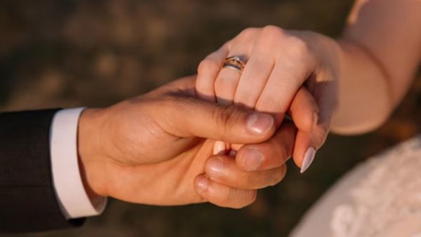 Divorce: ಮದುವೆಯಾಗಿ 3 ನಿಮಿಷಕ್ಕೆ ಡಿವೋರ್ಸ್​ ಪಡೆದ ದಂಪತಿ: ಕಾರಣ 'ಸ್ಟುಪಿಡ್'​