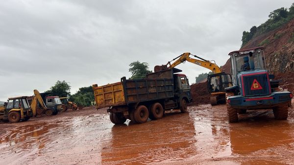 ಅಂಕೋಲಾ: ಗುಡ್ಡ ಕುಸಿತ, ರಕ್ಷಣಾ ಕಾರ್ಯಕ್ಕೆ ಸೇನಾಪಡೆ ಆಗಮನ
