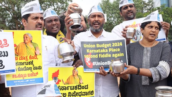 'ನಾಲಾಯಕ್ ಎನ್‌ಡಿಎ ಸಂಸದರಿಂದ ರಾಜ್ಯಕ್ಕೆ ಒಂದು ರೂಪಾಯಿ ತರಲು ಆಗಿಲ್ಲ'