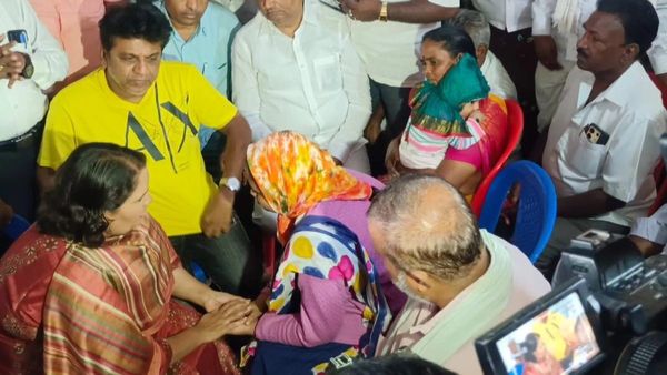 Shivrajkumar: ಹಾವೇರಿ ಅಪಘಾತ ಸಂತ್ರಸ್ತರಿಗೆ 13 ಲಕ್ಷ ಹಣ ನೀಡಿ ಮಾನವೀಯತೆ ಮೆರೆದ ಶಿವರಾಜ್ ಕುಮಾರ್ ದಂಪತಿ