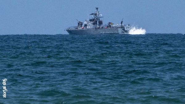 ಸಮುದ್ರದಲ್ಲಿ ತೈಲ ಟ್ಯಾಂಕರ್ ದುರಂತ: 13 ಭಾರತೀಯರು ನಾಪತ್ತೆ