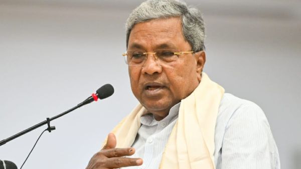 ಕನ್ನಡಿಗರಿಗೆ ಉದ್ಯೋಗ ಮೀಸಲಾತಿ: ರಾಜ್ಯ ಸರ್ಕಾರ ಮಸೂದೆ ತಡೆಹಿಡಿದಿದ್ದೇಕೆ?