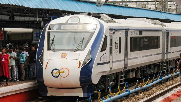 Vande Bharat Express: ಬೆಂಗಳೂರಿನಿಂದ ಹೊರಡುವ ರೈಲು ವೇಳಾಪಟ್ಟಿ ಬದಲು 