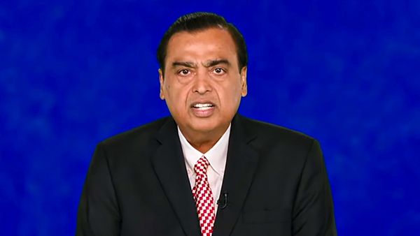 Share Market: ಹೂಡಿಕೆದಾರರಿಗೆ ಭರ್ಜರಿ ಉಡುಗೊರೆ ಕೊಟ್ಟ ಮುಖೇಶ್ ಅಂಬಾನಿ