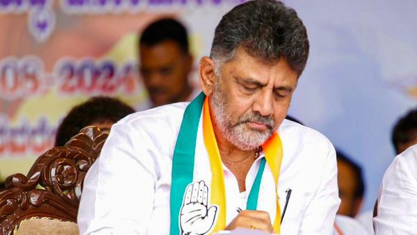 ಡಿ.ಕೆ.ಶಿವಕುಮಾರ್ ವಿರುದ್ಧ ಸಿಬಿಐ ತನಿಖೆ: ಆ.12ಕ್ಕೆ ಹೈಕೋರ್ಟ್ನಲ್ಲಿ ಮಹತ್ವದ ವಿಚಾರಣೆ