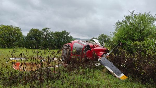 Breaking: ಪುಣೆಯಲ್ಲಿ ನಾಲ್ವರು ಪ್ರಯಾಣಿಕರಿದ್ದ ಹೆಲಿಕಾಪ್ಟರ್ ಪತನ