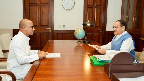 ಸಿದ್ದರಾಮಯ್ಯ ಸಂಪುಟದ ಸಚಿವರೊಬ್ಬರಿಂದ ಜೆ ಪಿ ನಡ್ಡಾ ಭೇಟಿ : ಚರ್ಚೆಯಾಗಿದ್ದೇನು?