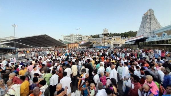 Tirumala: ಶ್ರೀಕಾಳಹಸ್ತಿ ದೇವಸ್ಥಾನದ ಇತಿಹಾಸದಲ್ಲೇ ಮೊಟ್ಟಮೊದಲ ಬಾರಿಗೆ ದಾಖಲೆ ದೇಣಿಗೆ ಸಂಗ್ರಹ!