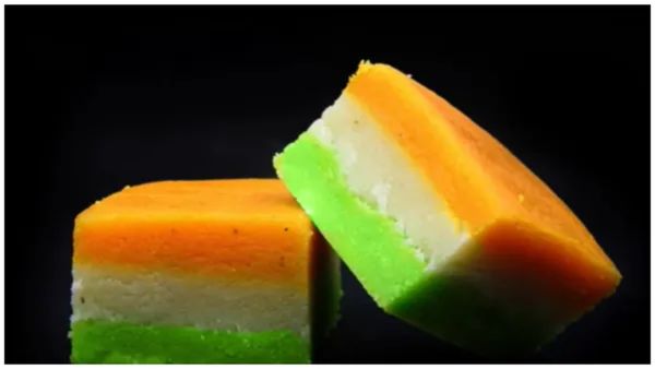 Tricolor Barfi Recipe: ತ್ರಿವರ್ಣ ಬರ್ಫಿ ತಯಾರಿಸಿ ಮನೆಯವರಿಂದ ಮೆಚ್ಚುಗೆ ಪಡೆಯಿರಿ