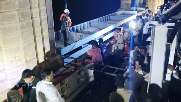 ಗುಡ್‌ನ್ಯೂಸ್‌: ತುಂಗಭದ್ರಾ ಜಲಾಶಯದ ಮೊದಲ ಸ್ಟಾಪ್ ಗೇಟ್ ಅಳವಡಿಕೆ ಯಶಸ್ವಿ