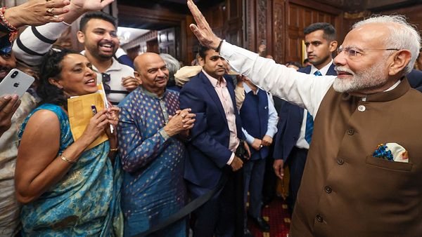 Narendra Modi: ಪ್ರಧಾನಿ ಮೋದಿಯನ್ನು ಸ್ವಾಗತಿಸಿದ ಜೋ ಬೈಡನ್; ಮಹತ್ವದ ಚರ್ಚೆ