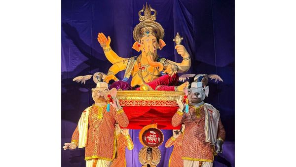 ಗಣೇಶ ವಿಸರ್ಜನೆ: ಬೆಂಗಳೂರಿನ ಈ ರಸ್ತೆಗಳಲ್ಲಿ ವಾಹನ ಸಂಚಾರಕ್ಕೆ ನಿರ್ಬಂಧ, ಮದ್ಯ ಮಾರಾಟ ನಿಷೇಧ