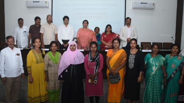 ಗೃಹಲಕ್ಷ್ಮಿ ಹಣದಿಂದ ಸ್ವ-ಉದ್ಯೋಗ ಪ್ರಾರಂಭಿಸಿ ಬದುಕು ಕಟ್ಟಿಕೊಂಡ ಮೈಸೂರಿನ ಮಹಿಳೆಯರು