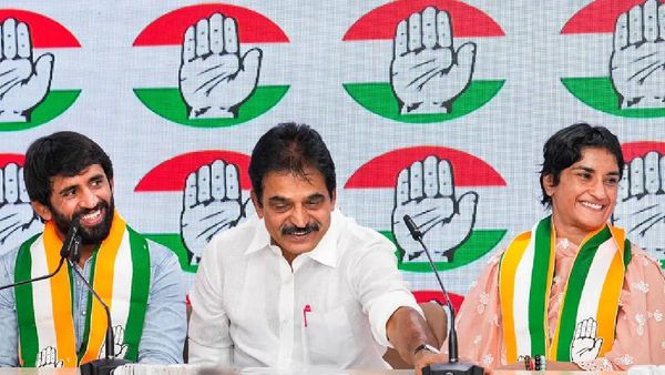 Haryana Election 2024: ಕಾಂಗ್ರೆಸ್‌ 3ನೇ ಪಟ್ಟಿ ಬಿಡುಗಡೆ, ವಿನೇಶ್ ಪೋಗಟ್ ನಾಮಪತ್ರ ಸಲ್ಲಿಕೆ