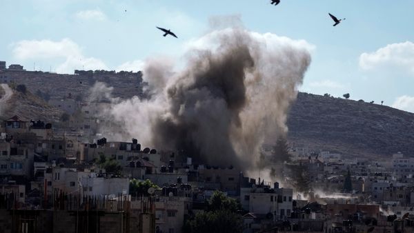 Israel vs Hezbollah: ಯುದ್ಧ ಶುರುವಾಗುವ ಮುನ್ಸೂಚನೆ! ದಾಳಿ, ಪ್ರತಿದಾಳಿ ಆರಂಭ