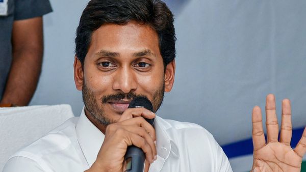 Laddu Prasada Row: ಜಗನ್‌ ತಿರುಮಲ ದೇವಸ್ಥಾನ ಭೇಟಿ ಕಾರ್ಯಕ್ರಮ ರದ್ದು; ಸರ್ಕಾರದ ವಿರುದ್ಧ ಆಕ್ರೋಶ