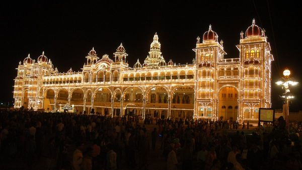 Mysuru Dasara: ಗಮನಿಸಿ... ಈ ದಿನಗಳಲ್ಲಿ ಸಾರ್ವಜನಿಕರಿಗೆ ಮೈಸೂರು ಅರಮನೆ ಪ್ರವೇಶ ನಿರ್ಬಂಧ