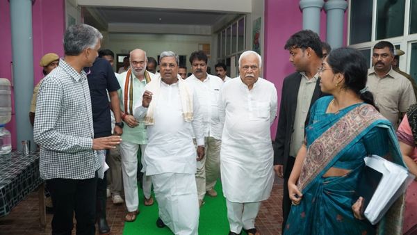 ಸಿದ್ದರಾಮಯ್ಯ ನಂತರ ರಾಜ್ಯದ ಮುಖ್ಯಮಂತ್ರಿ ಆಗ್ತಾರಾ ಆರ್.ವಿ ದೇಶಪಾಂಡೆ..?