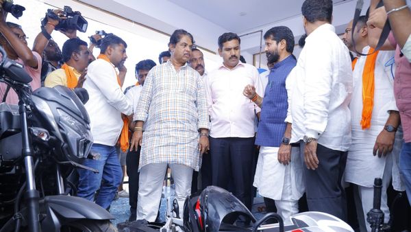 ಕೋಮು ಘರ್ಷಣೆ: ಕರ್ನಾಟಕಕ್ಕೂ ಬೇಕಿದೆ ಬುಲ್ಡೋಜರ್ ಕಾರ್ಯಾಚರಣೆ: ಆರ್.ಅಶೋಕ್ ಹೇಳಿದ್ದೇನು