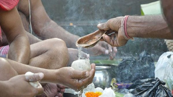 Pitru Paksha 2024: ಪಿತೃ ಪಕ್ಷದ ದಿನಾಂಕ ಇಂದು ಅಥವಾ ನಾಳೆ? ಶ್ರಾದ್ಧ ಮಾಡುವ ದಿನಾಂಕಗಳ ವಿವರ ಇಲ್ಲಿದೆ...