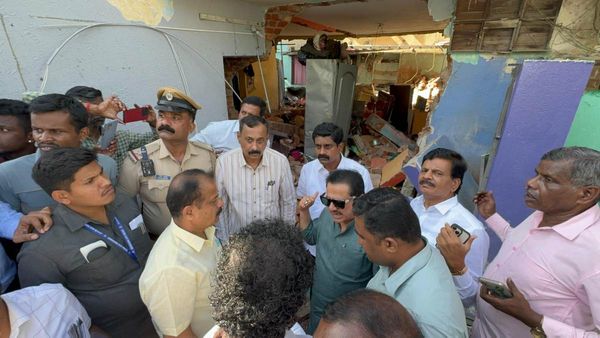 Good news ಈ ಭಾಗದ ಶಿಥಿಲ ಮನೆಯವರಿಗೆ ಗುಡ್‌ನ್ಯೂಸ್‌ ಕೊಟ್ಟ ಜಮೀರ್