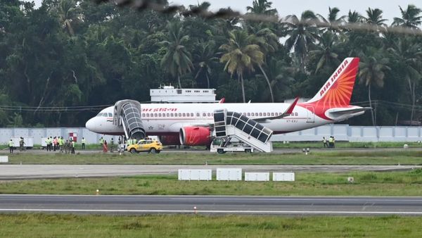 Air India flight: ಬಾಂಬ್‌ ಬೆದರಿಕೆ ಹಿನ್ನೆಲೆ- ಲಂಡನ್‌ನಲ್ಲಿ ಏರ್‌ ಇಂಡಿಯಾ ವಿಮಾನಕ್ಕೆ ಎಮರ್ಜನ್ಸಿ ಘೋಷಣೆ