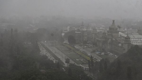 ಬೆಂಗಳೂರು ರೋಡ್‌ಗಳನ್ನು ನೋಡಿ ವಾಹನ ಸವಾರರಿಗೆ ಖುಷಿ, ಯಾಕೆ