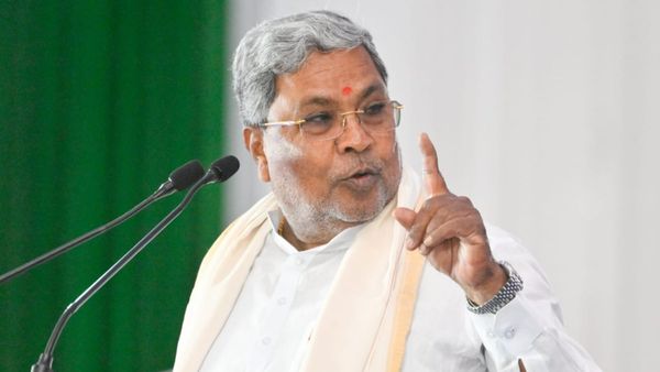 ಎಲ್ಲಾ ಎಸ್ ಟಿ ವಸತಿ ಶಾಲೆಗಳಿಗೆ ವಾಲ್ಮೀಕಿ ಹೆಸರು: ಸಿದ್ದರಾಮಯ್ಯ ಮಹತ್ವದ ಘೋಷಣೆ